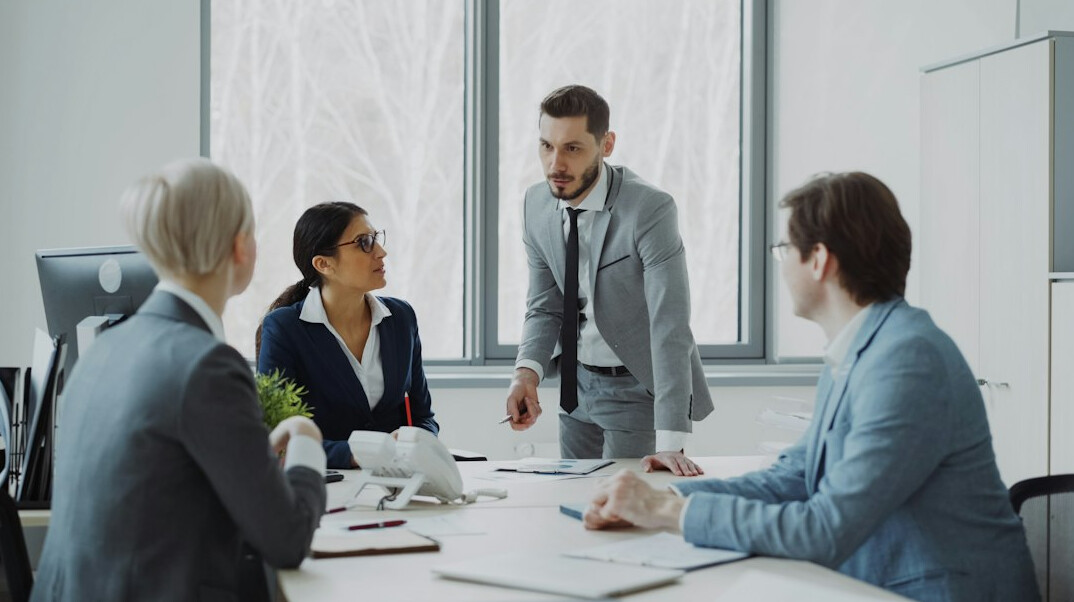 corporate finance expert